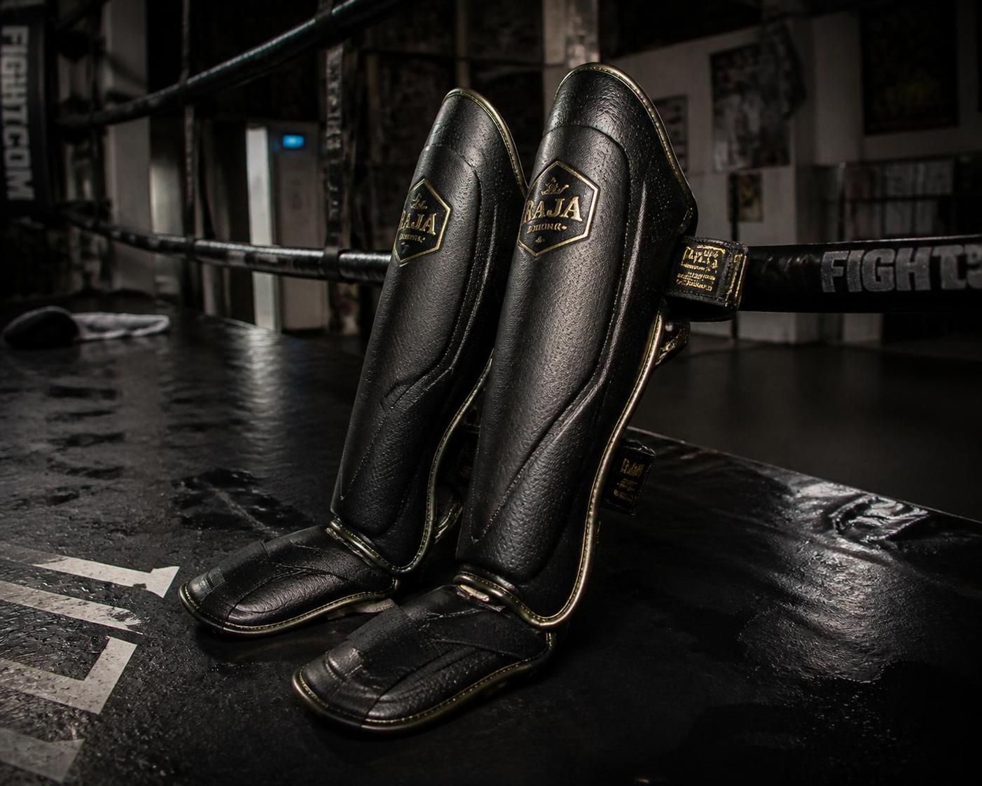 Protege-tibias en boxe thai : choisir sans finir les tibias en compote 2 découvrez comment choisir les protège-tibias parfaits pour la boxe thaï et éviter de finir avec des tibias en compote grâce à nos conseils experts.