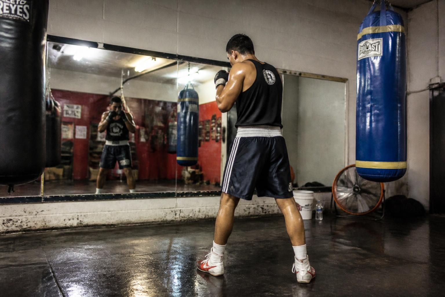 Se fixer des objectifs en boxe : la méthode pour progresser sans se perdre 2 découvrez comment se fixer des objectifs clairs en boxe pour progresser efficacement sans perdre de vue votre chemin. adoptez la méthode qui vous guide pas à pas vers vos succès.